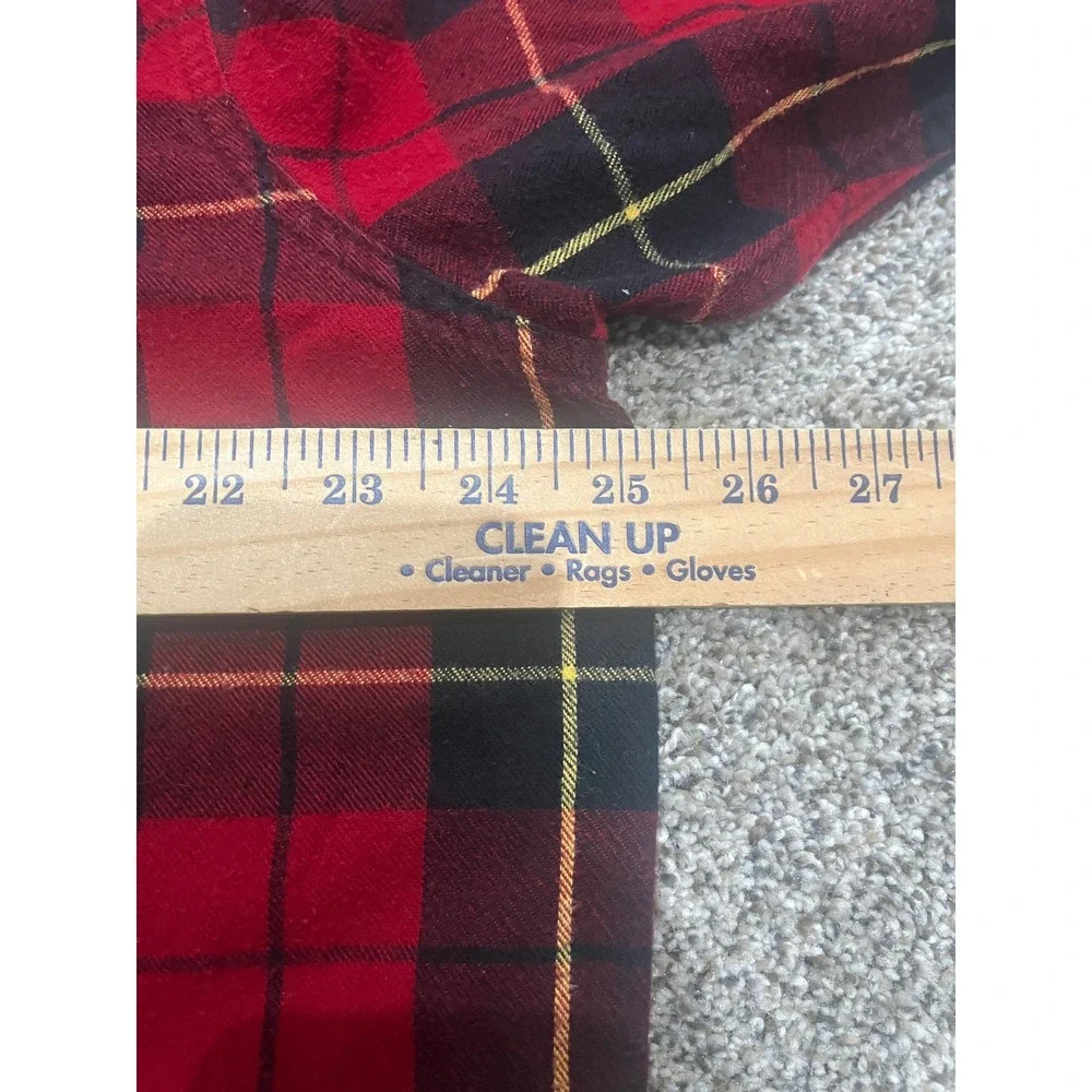 LL Bean Traditional Fit Flannel Shirt Mens Large Red Black Plaid Cotton 228061 - Picture 3 of 5